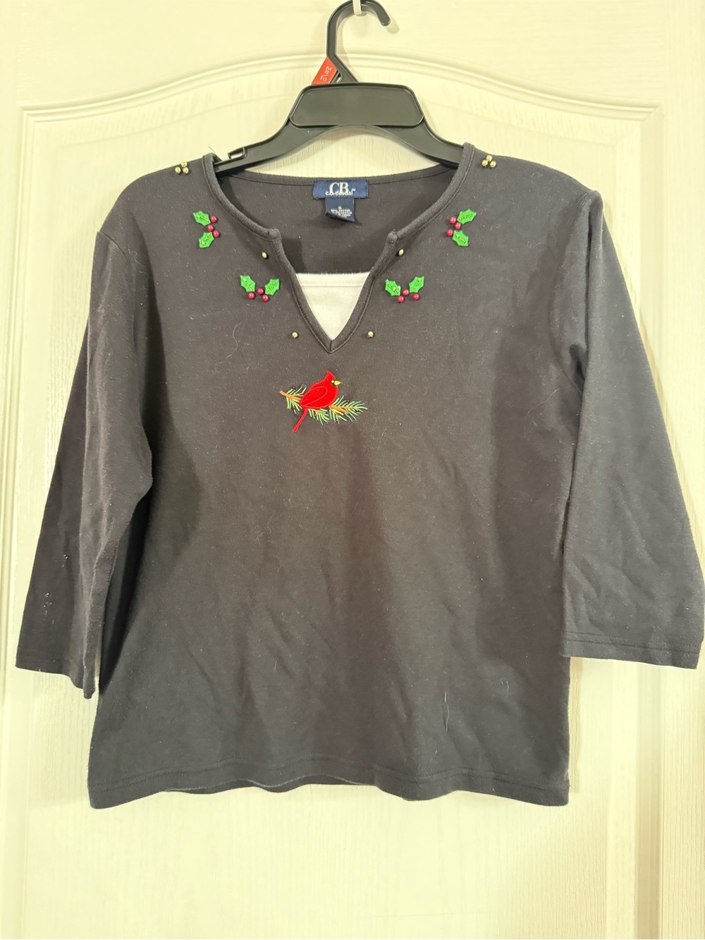 CB Casual Embroidered Red Bird Top Sz S. SP-152
